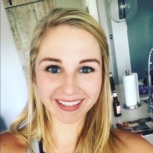 Meet your Posher, Ciera